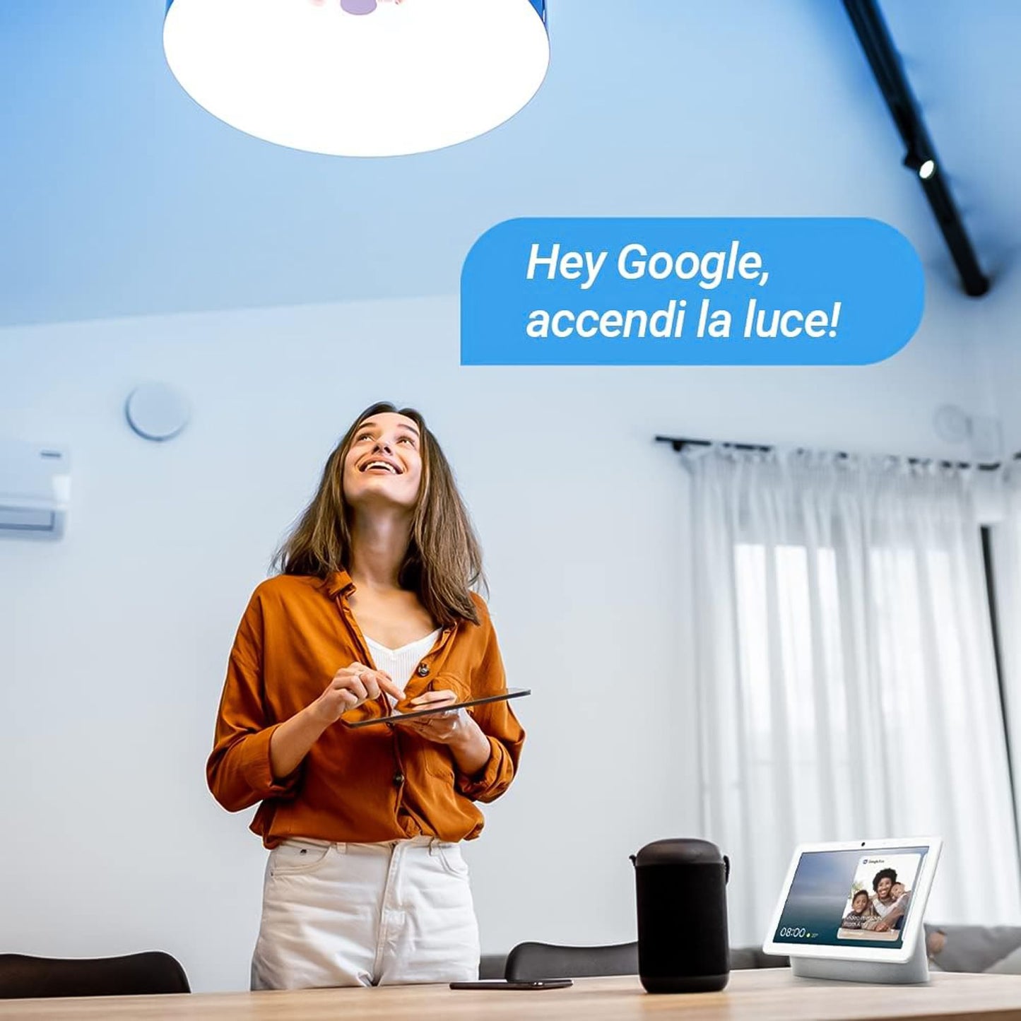 Ampoule LED Ezviz LB1 Smart Wi-Fi, 8W 806 Lumen, commandes vocales, compatible avec Alexa, douille E27, lumière chaude 2700K, dimmable